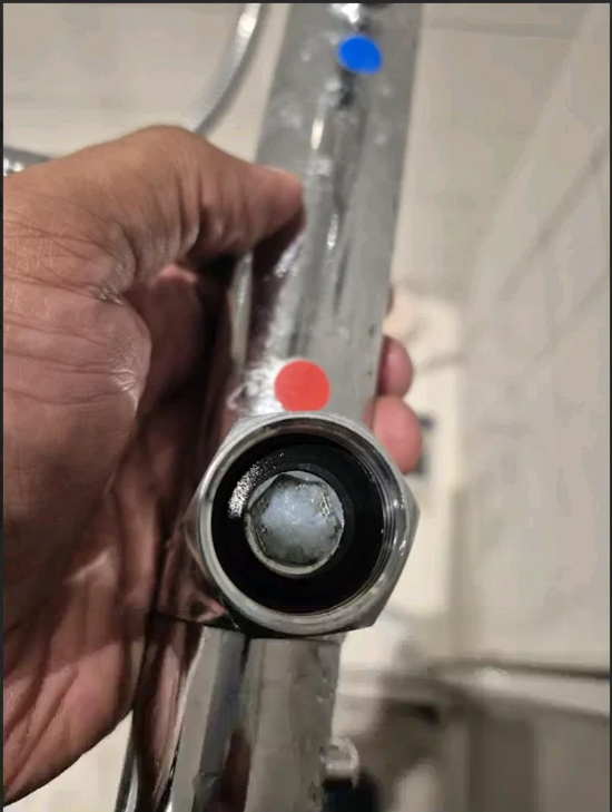 shower valve .png